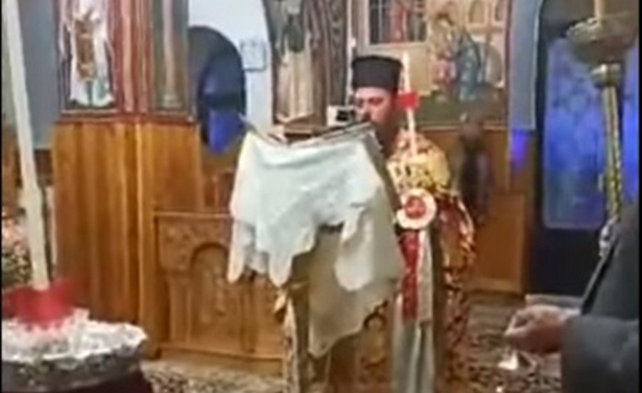 Έφοδος της αστυνομίας σε εκκλησία επειδή είχαν ανοιχτά τα μεγάφωνα