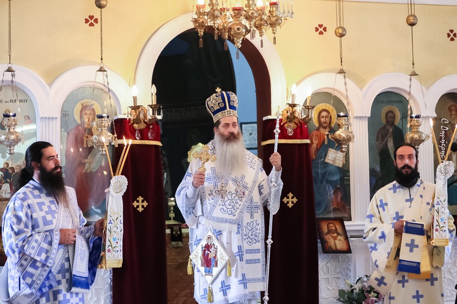 Φθιώτιδος Συμεών: «Ο Χριστός μας χορταίνει με το θαύμα της αγάπης, που όταν μοιράζεται, πολλαπλασιάζεται»