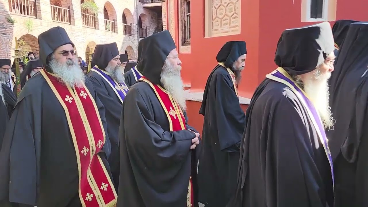 Μονή Κουτλουμουσίου: BINTEO από την εξόδιο ακολουθία του μακαριστού Γέροντα Χριστόδουλου
