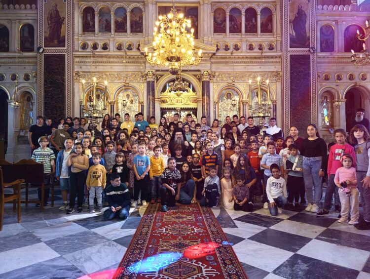 Προσευχόμαστε και  αγωνιζόμαστε καθένας κατά τις δυνάμεις του