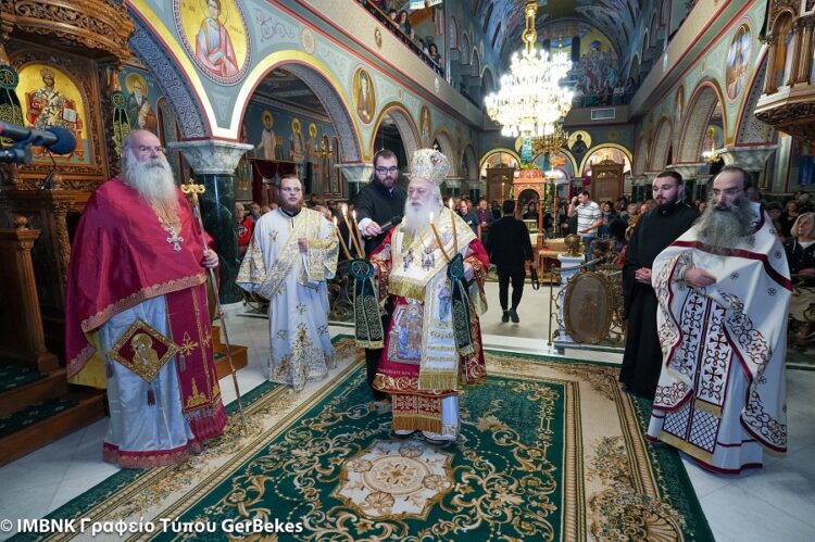 Ἀγρυπνώντας ἐνώπιον τῆς Τιμίας Ζώνης τῆς Ὑπε­ραγίας Θεοτόκου