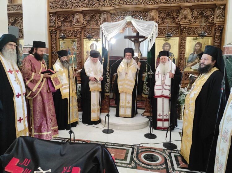 Η Εξόδιος Ακολουθία του Γέροντος Νήφωνος