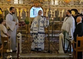 Δέηση για κατάπαυση του πολέμου στην Αγία Γή