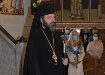 Ευχές Μητρ. Γλυφάδας Αντωνίου στο νέο Επίσκοπο Σταυροπηγίου