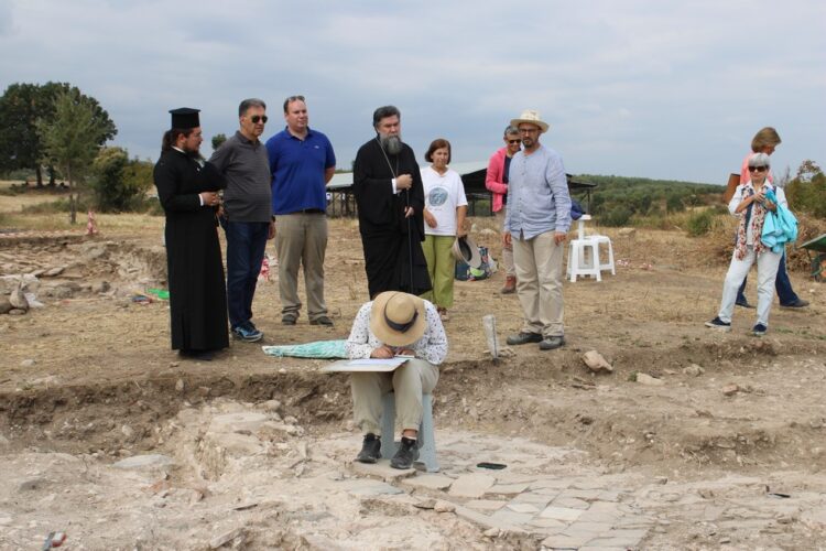 Στο φως πεντάκλιτη περικαλλής πρωτοχριστιανική  βασιλική ως και μία τρίκλιτη όμοια στην Τερπνή Σερρών