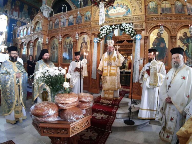 Χειροτονία νέου Διακόνου και αποκάλυψη της προτομής του Σχη Κων. Δαβάκη στον Ι.Ν. Αγ. Αποστ. Πέτρου και Παύλου Λαρίσης