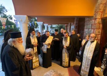 Ο Χολαργός υποδέχθηκε λείψανο του Αγίου Λουκά του Ιατρού και Θαυματουργού