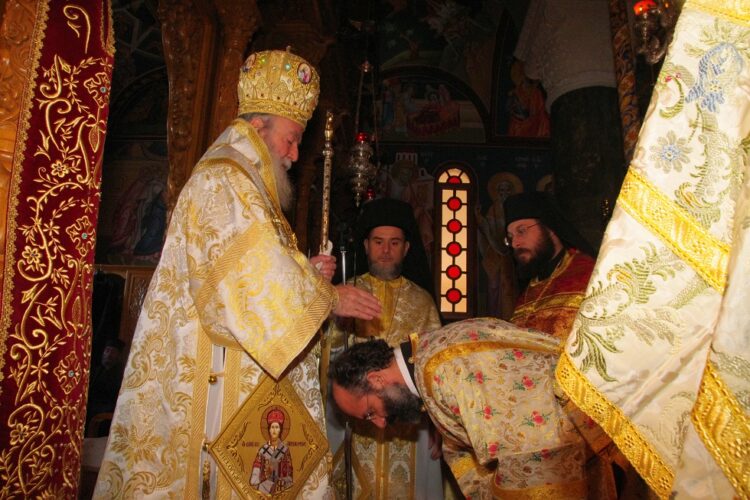 Χειροτονία Διακόνου στην Ιερά Μονή Αγίου Παντελεήμονος Χρυσοκάστρου