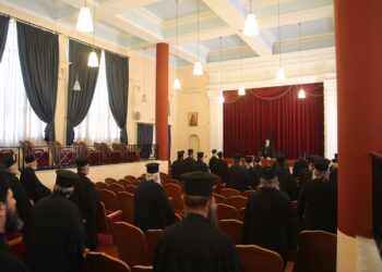 Ἱερατική Σύναξη στήν Μητρόπολη Ναυπάκτου