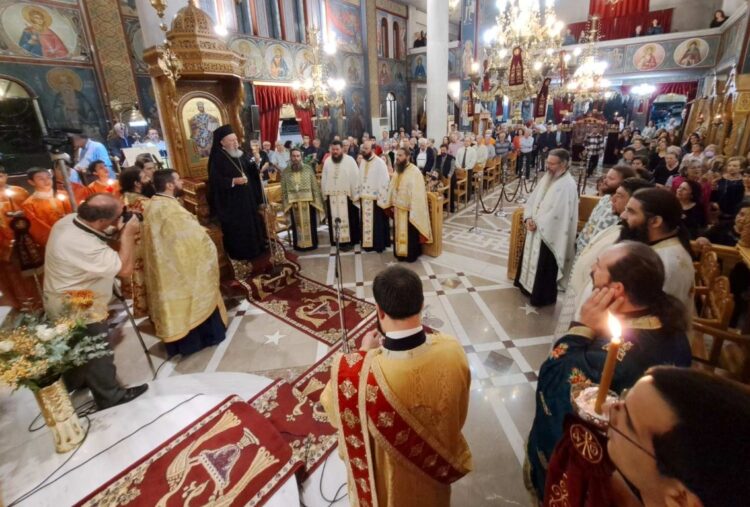 Η εορτή των Παμμέγιστων Ταξιαρχών και του Αγίου Νεκταρίου στη Χαλκίδα