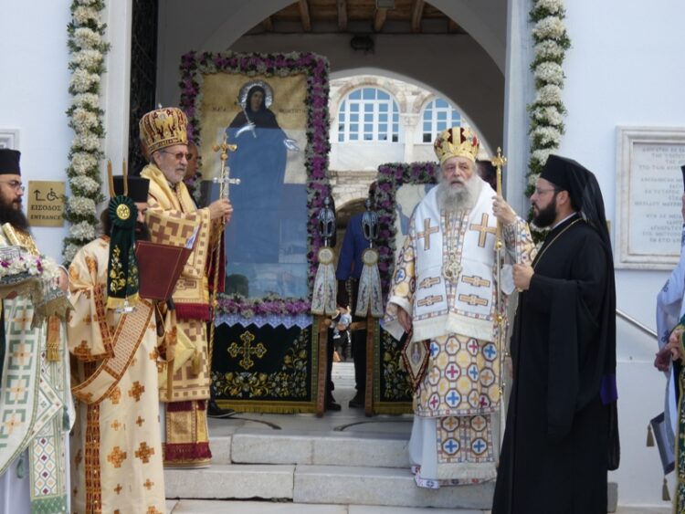 Η Πάρος εόρτασε την Αγία Θεοκτίστη