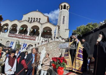 Ενθρονίστηκε ο νέος Μητροπολίτης Παραμυθίας Σεραπίων