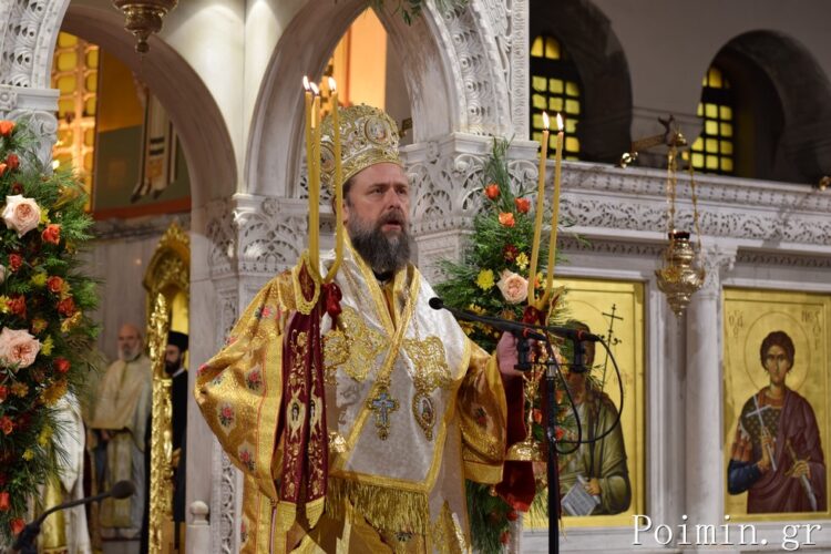Λαμπρή η πρώτη λειτουργία του Θεσσαλονίκης Φιλοθέου  στον μεγαλοπρεπή Ναό του Αγίου Δημητρίου