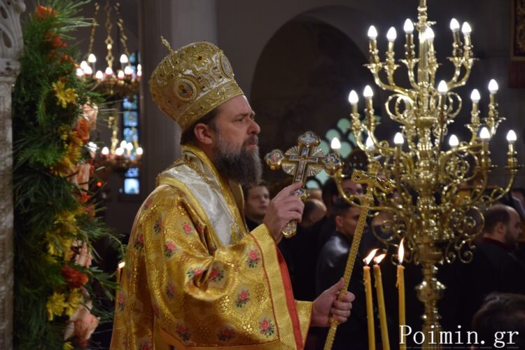 Λαμπρή η πρώτη λειτουργία του Θεσσαλονίκης Φιλοθέου  στον μεγαλοπρεπή Ναό του Αγίου Δημητρίου