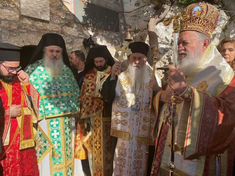 Η εορτή του Οσίου Παταπίου στο Λουτράκι όπου φυλάσσεται άφθαρτο το Ιερό Λείψανό Του