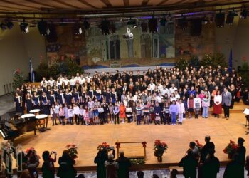 Εξαιρετική η Χριστουγεννιάτικη συναυλία με νεανικές χορωδίες της Ι.Μ. Θεσσαλονίκης