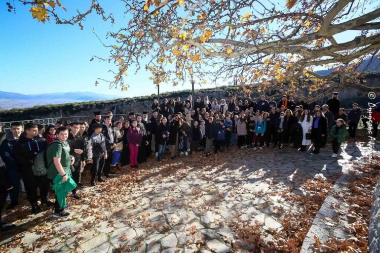 «Χριστούγεννα στο χωριό» στην Τιθορέα (Βελίτσα) Λοκρίδος