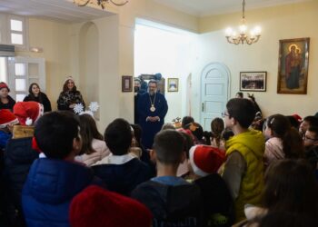 Πλημμύρισε με παιδικές φωνές το Επισκοπείο της Καλαμάτας