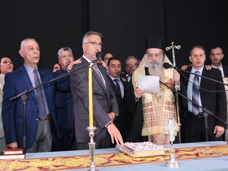 O Επίσκοπος Ταλαντίου όρκισε τον Δήμαρχο Αγίου Δημητρίου