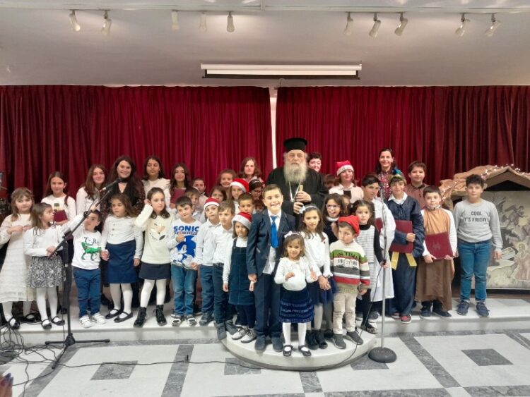 Χριστουγεννιάτικη εκδήλωση του Κατηχητικού Σχολείου Αγίου Νικοδήμου Νάξου