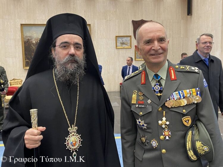 Ὁ Μητροπολίτης Καλλίνικος στὴν παραλαβὴ τῶν καθηκόντων τοῦ Καστοριανοῦ Α/ΓΕΣ