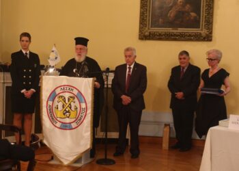 Η Λέσχη Αποστράτων Αξιωματικών του Λιμενικού Σώματος τίμησε το Πανελλήνιο Ιερό Ίδρυμα Ευαγγελιστρίας Τήνου
