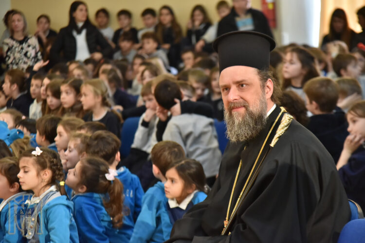 Η ΕΟΡΤΗ ΤΩΝ ΠΡΟΣΤΑΤΩΝ ΤΩΝ ΕΛΛΗΝΙΚΩΝ ΓΡΑΜΜΑΤΩΝ ΚΑΙ ΤΗΣ ΠΑΙΔΕΙΑΣ ΤΡΙΩΝ ΙΕΡΑΡΧΩΝ  ΣΤΗΝ Ι.Μ. ΘΕΣΣΑΛΟΝΙΚΗΣ