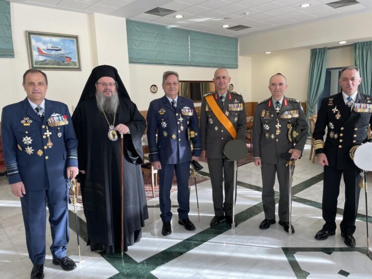 Στην αλλαγή Ηγεσίας του Αρχηγείου του ΓΕΑ o Μητρ. Λαρίσης