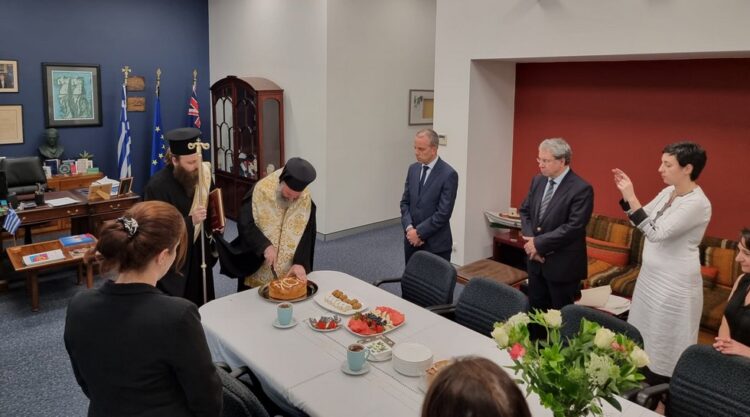 Ο Αρχιεπίσκοπος Αυστραλίας ευλόγησε τη Βασιλόπιτα του Γενικού Προξενείου της Ελλάδος στο Σύδνεϋ