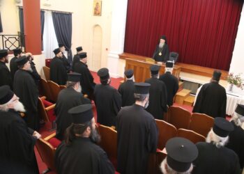 Μητρόπολη Ναυπάκτου: Ψήφισμα τῶν Ἱερέων γιά τόν πολιτικό γάμο ὁμοφυλοφίλων