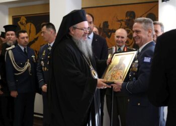 Στην αλλαγή διοικήσεως του Αρχηγείου Τακτικής Αεροπορίας ο Μητρ. Λαρίσης