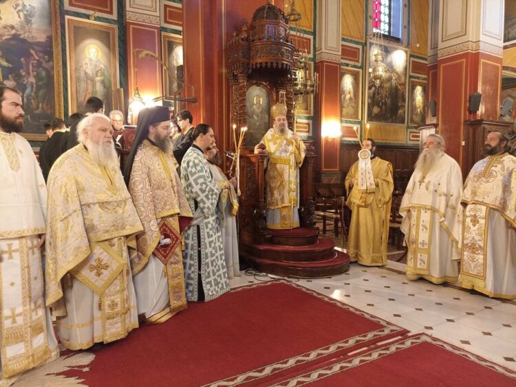 Πατρῶν Χρυσόστομος: «…Ἂς μή τούς ἀφήσωμε νά διαλύσουν καί νά καταλύσουν τά πάντα…»