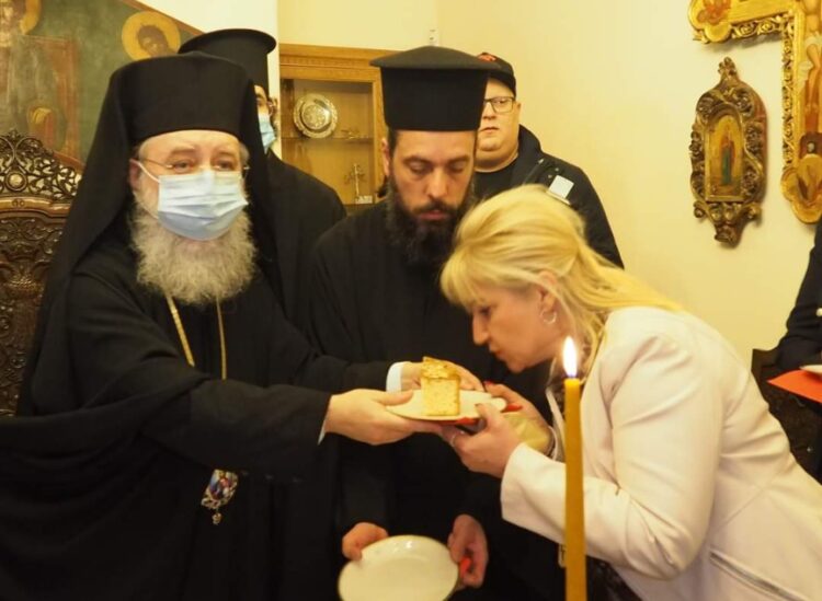 Κοπή Ἁγιοβασιλόπιττας στά Γραφεῖα τῆς Μητροπόλεώς Κηφισίας