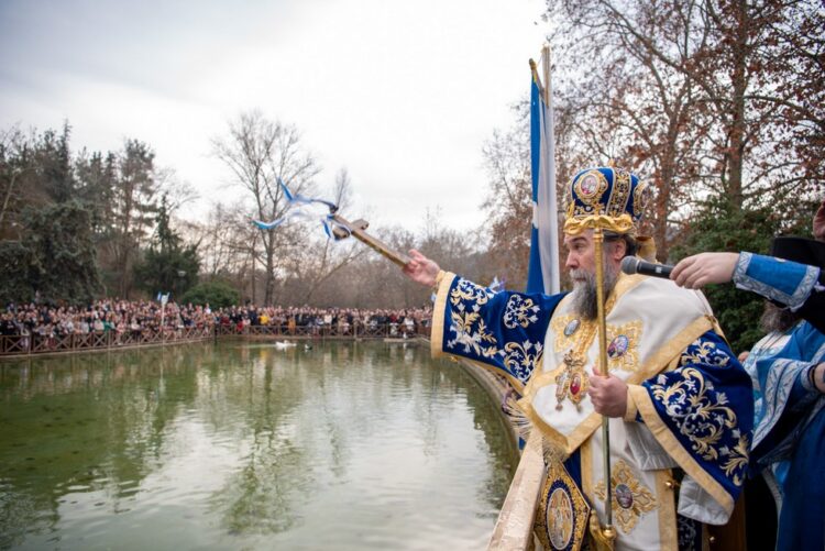 Με εκκλησιαστική λαμπρότητα και ιεροπρέπεια εορτάσθηκε στις Σέρρες η μεγάλη Δεσποτική εορτή των Θεοφανείων