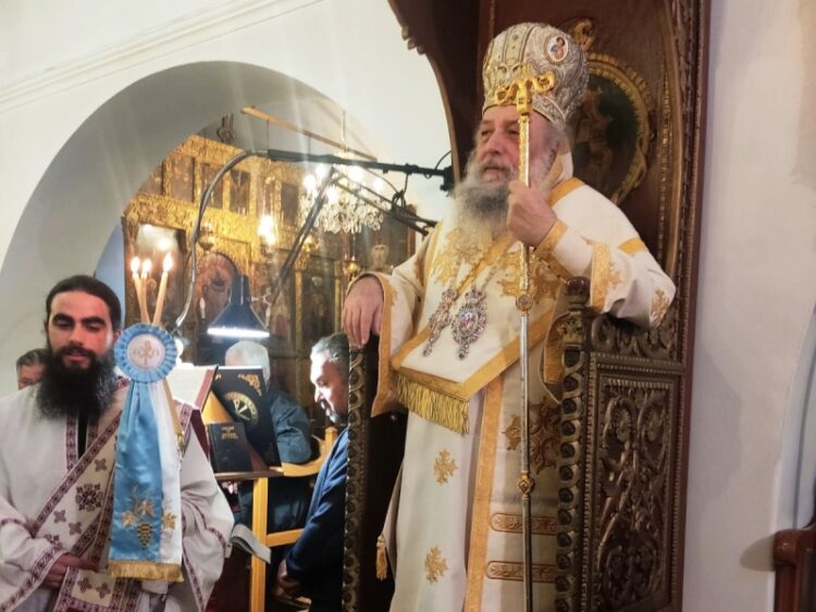 Αρχιερατική Θεία Λειτουργία στον Δαμαριώνα της Νάξου