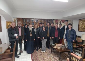 ΑΝΤΙΠΡΟΣΩΠΕΙΑ ΜΑΘΗΤΩΝ ΤΟΥ 1ου & 2ου ΓΕΝΙΚΟΥ ΛΥΚΕΙΟΥ ΚΟΡΙΝΘΟΥ ΕΠΙΣΚΕΦΘΗΚΑΝ ΤΟΝ ΜΗΤΡ. ΔΙΟΝΥΣΙΟ