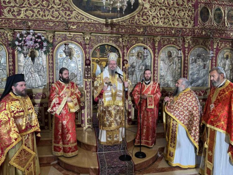 «Ως στύλος ακλόνητος, της παρουσίας Χριστού… εδείχθης Χαράλαμπες»