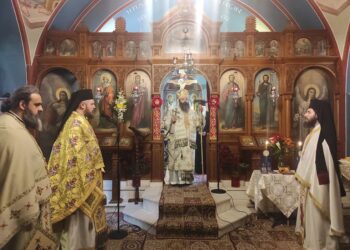 ΕΟΡΤΑΣΜΟΣ ΤΗΣ ΑΓΙΑΣ ΦΩΤΕΙΝΗΣ ΤΗΣ ΣΑΜΑΡΕΙΤΙΔΟΣ ΣΤΟ ΟΜΩΝΥΜΟ ΜΗΤΡΟΠΟΛΙΤΙΚΟ ΠΑΡΕΚΚΛΗΣΙΟ ΣΤΗΝ ΚΟΡΙΝΘΟ