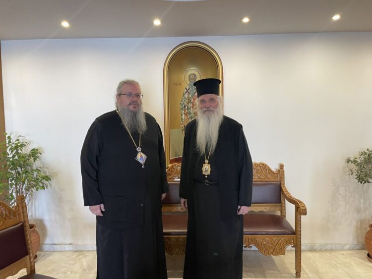 Επίσκεψη Μητροπολίτου Μεσογαίας στην Ιερά Μητρόπολη Λαρίσης