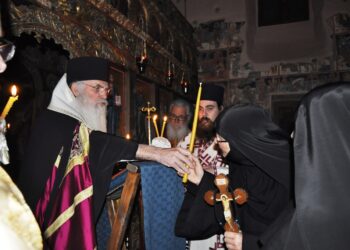 Διπλή Μοναχική Κουρά στην Ανατολή Αγιάς