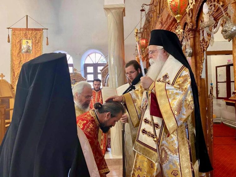 Χειροθεσία Οικονόμου στην Συκή – Μνημόσυνο π. Θεοχάρους Αλαμάνα