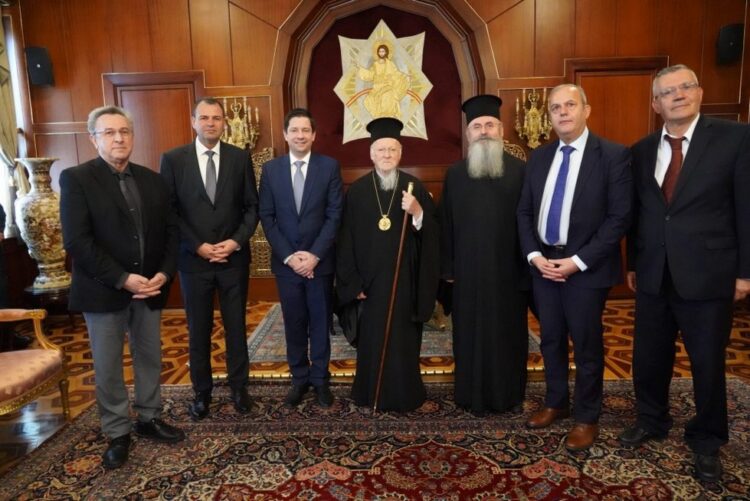 Ο Μητροπολίτης Περιστερίου και ο Δήμαρχος Περιστερίου στο Φανάρι
