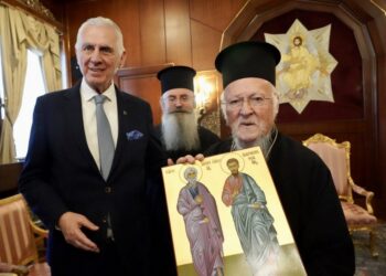 Ο Μητροπολίτης Περιστερίου και ο Δήμαρχος Περιστερίου στο Φανάρι