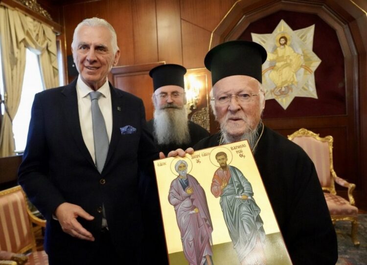 Ο Μητροπολίτης Περιστερίου και ο Δήμαρχος Περιστερίου στο Φανάρι