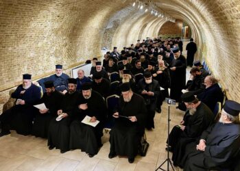 Οι Ιερείς της I.M. Κερκύρας ζητούν από τους βουλευτές όχι να απέχουν αλλά να μην ψηφίσουν το νομοσχέδιο για τους ομοφυλόφιλους