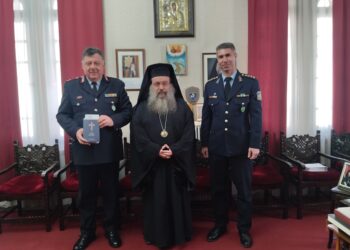 Εθιμοτυπική επίσκεψη του Περιφερειακού Αστυνομικού Διευθυντή στον Μητρ. Χίου