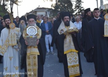 Ἡ Καστοριὰ ὑποδέχθηκε τὴν Τιμία Κάρα τοῦ Ἁγίου Καλλινίκου Ἐπισκόπου Ἐδέσσης