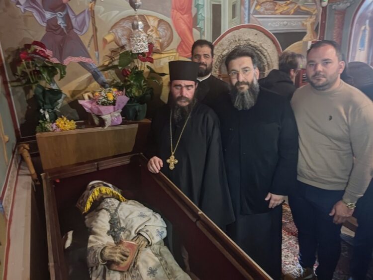 Κατάθεση ευλαβείας από το Πεταλίδι της Μεσσηνίας