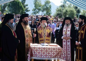 Ο Κηφισίας Κύριλλος όρκισε τους νεοσύλλεκτους της Καλαμάτας