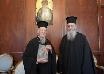 Ἐπίσκεψη τοῦ Μητροπολίτου Ναυπάκτου  στό Οἰκ. Πατριαρχεῖο